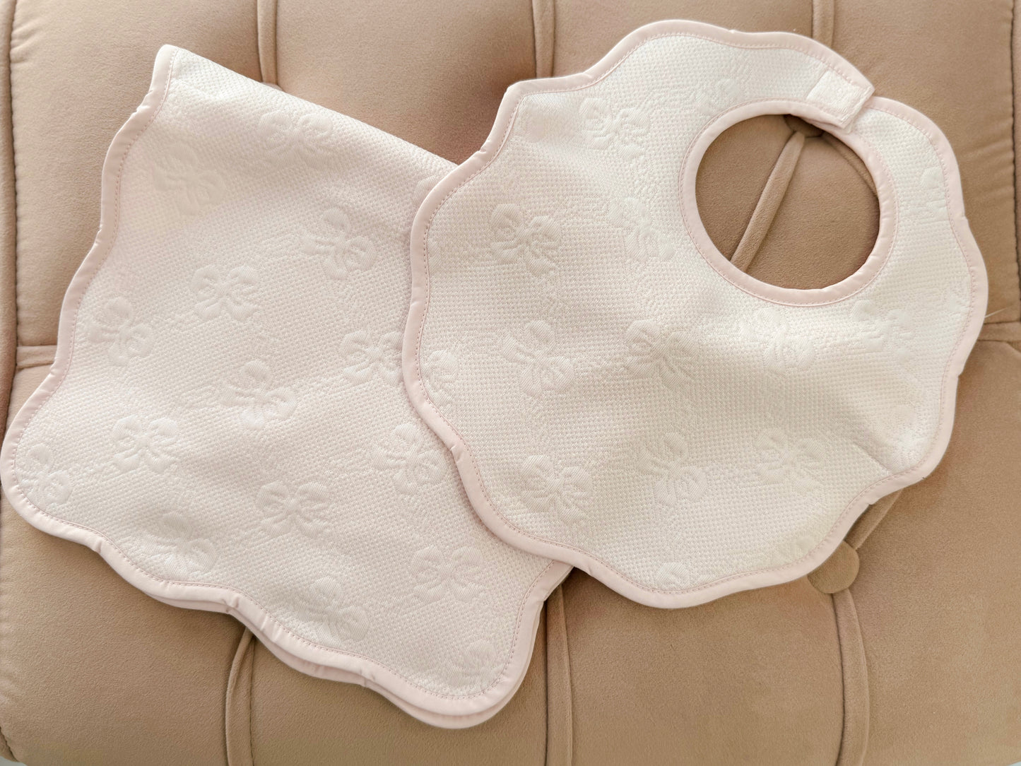 Pink Bows Bib & Burp Cloth Scallop Set