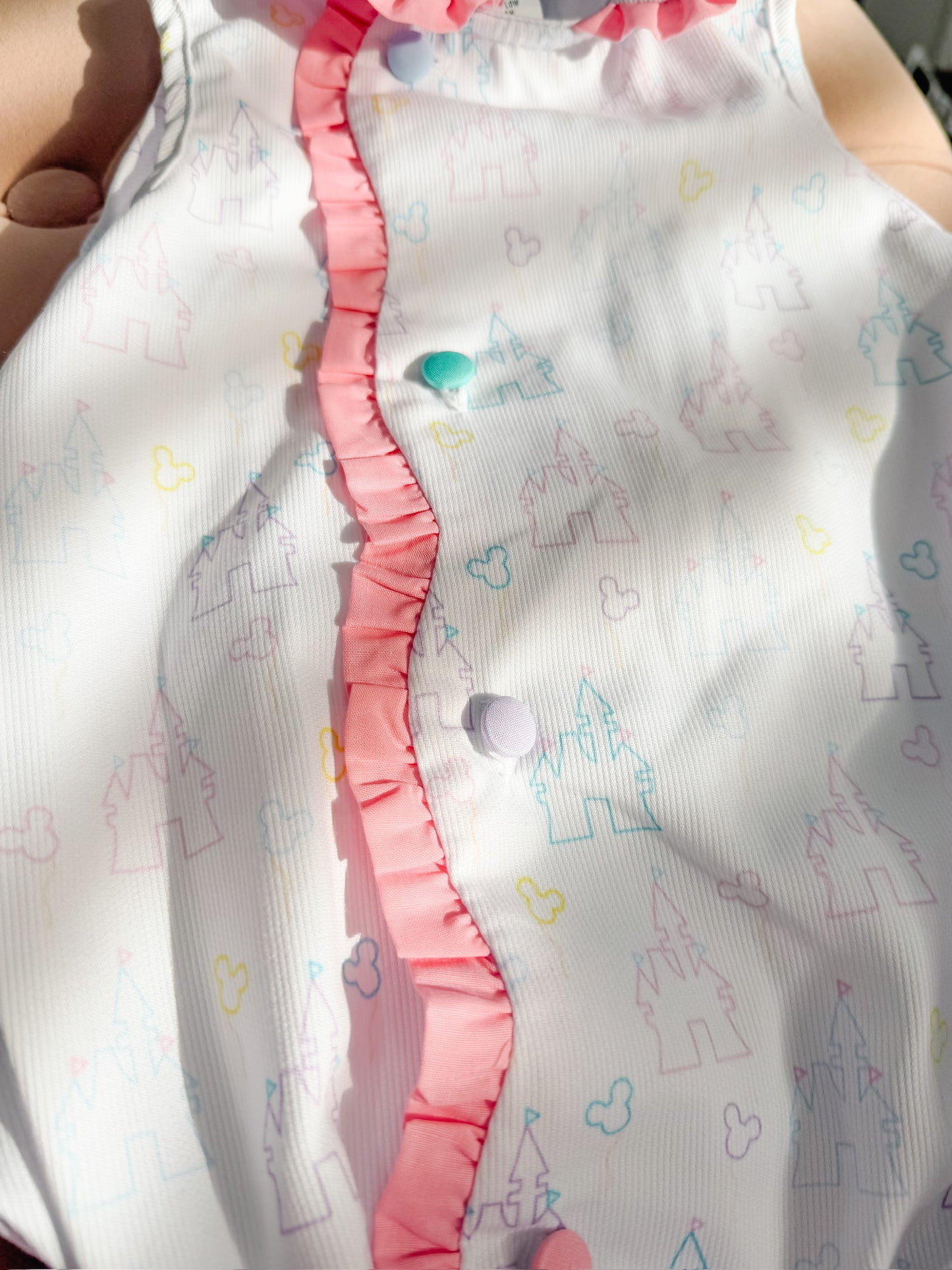 Scallop Ruffle Castle Bubble
